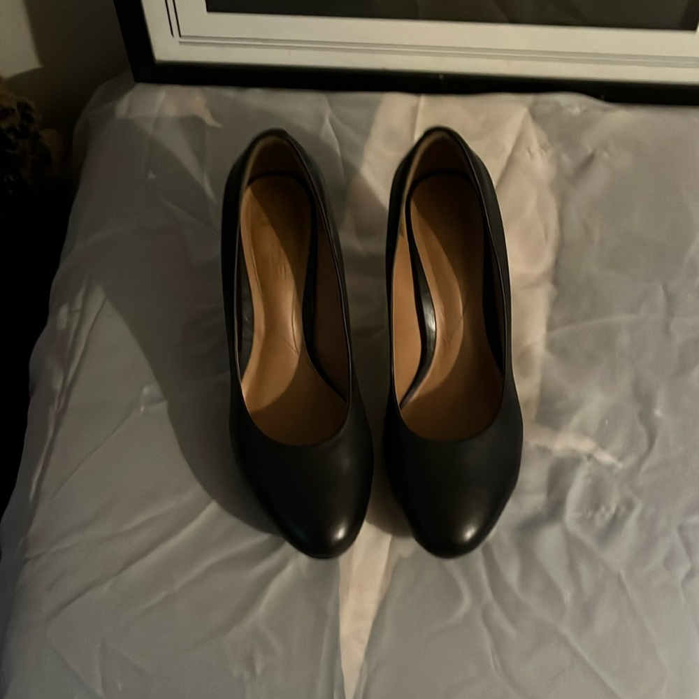 Clark’s Brier black leather women’s shoes size 10